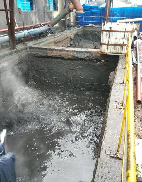 清理污水池